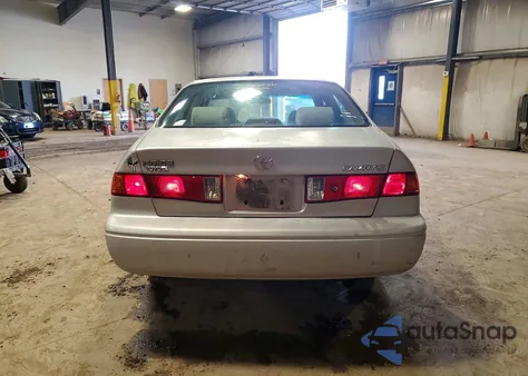 2001 Toyota Camry Ce from USA, damaged, VIN 4T1BG22K91U858331